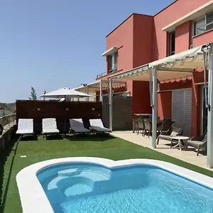 Piscina Privada Independiente Jardín Y Solarium España