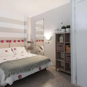 Homeforguest Canteras Loft, 10 Steps To The España